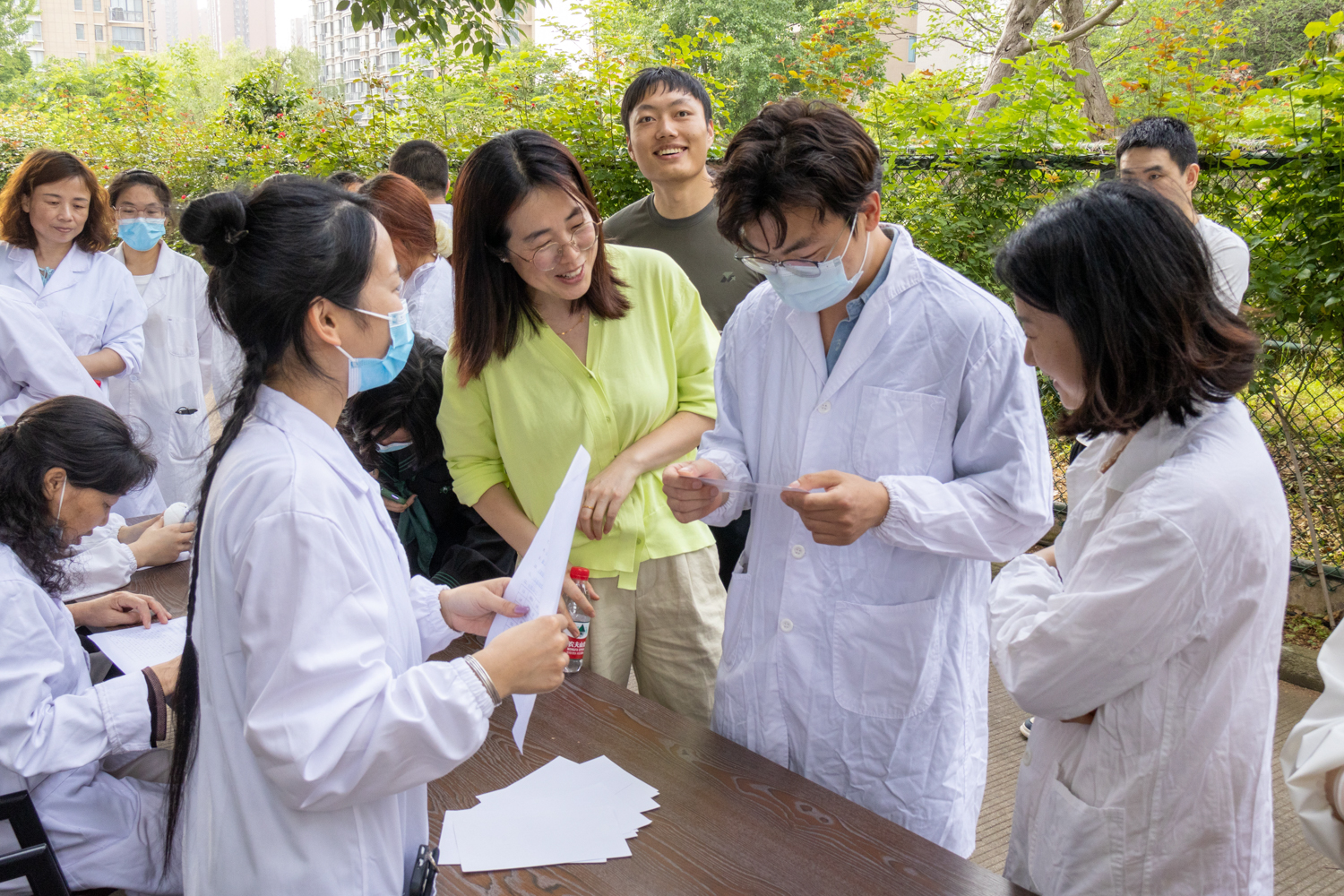 趣味问答环节（学通社记者 车媛媛 摄）